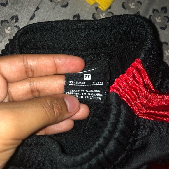 Nike toddler track pants - Picture 3 of 3